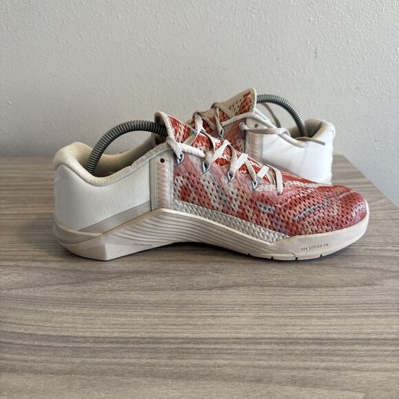 Nike Metcon 6 Shoes Womens Sz 11 Desert Sand White Athletic Trainers Sneakers - Picture 9 of 11